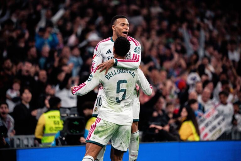 Real Madryt wygrywa El Clásico! Dublet Mbappé uciszył Camp Nou